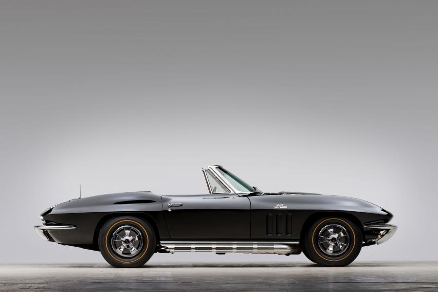  Chevrolet Corvette 427/425 Roadster 1966 года  (фото 22 из 25)